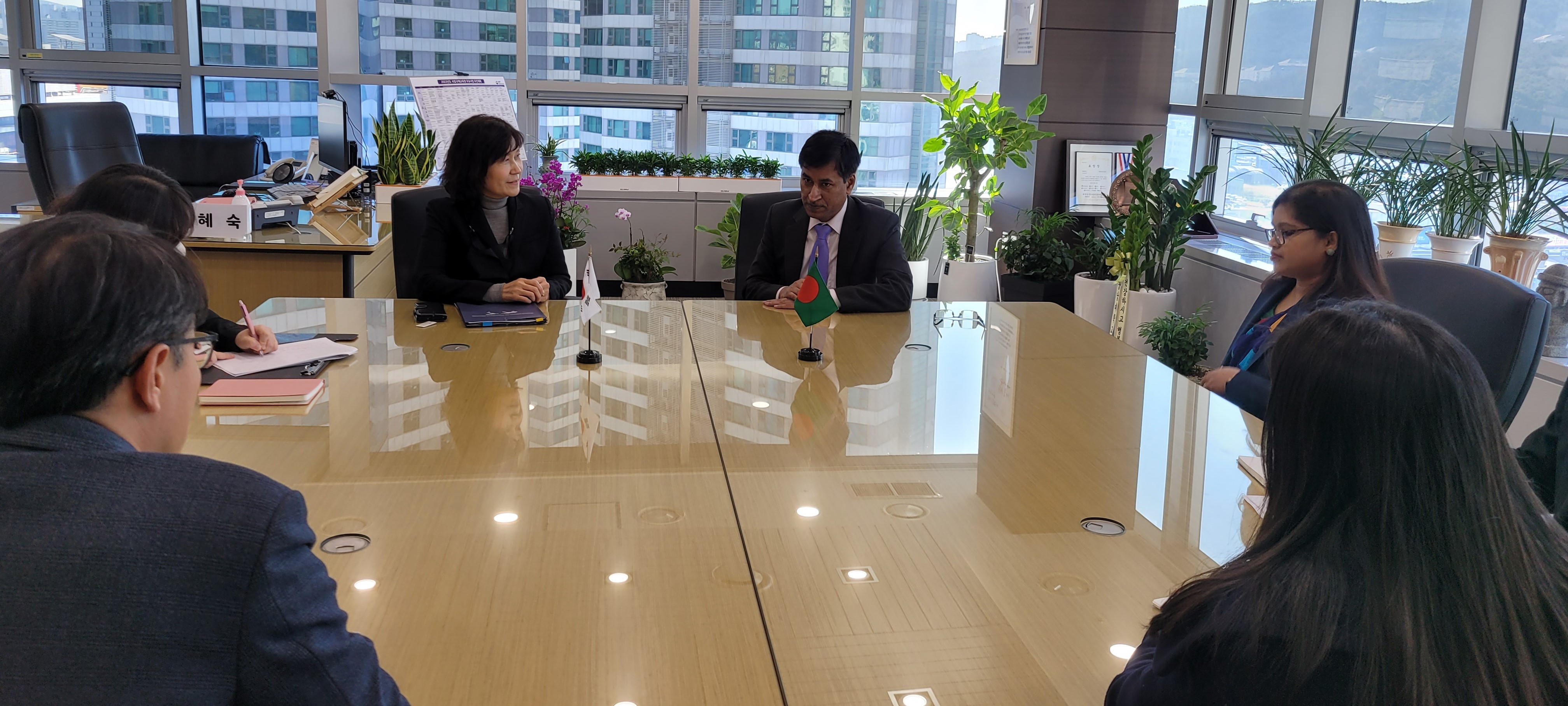 주한방글라데시 업무 협의 사진-2