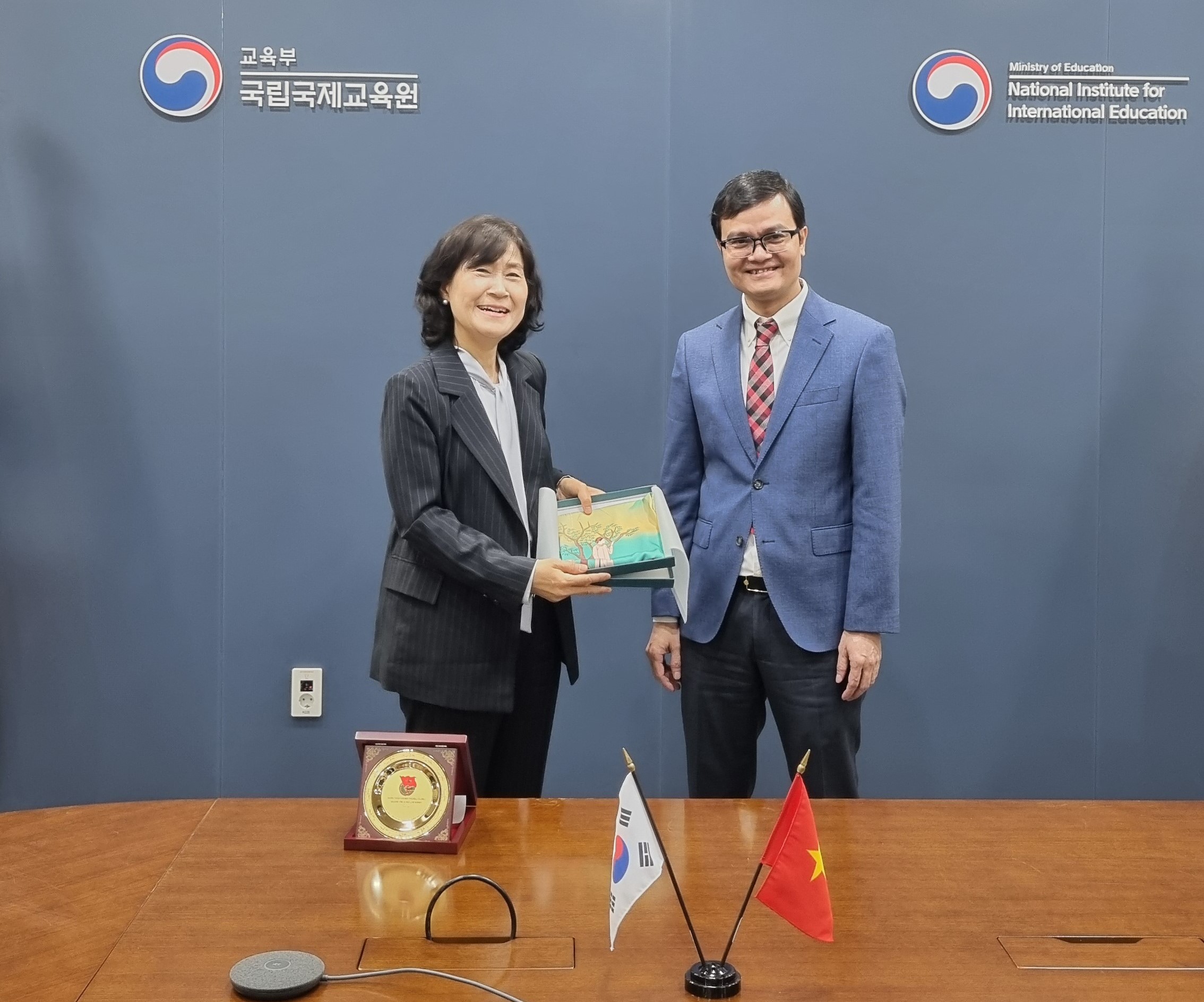 KF  한-베 미래지향 교류사업 베트남 방문단 협의